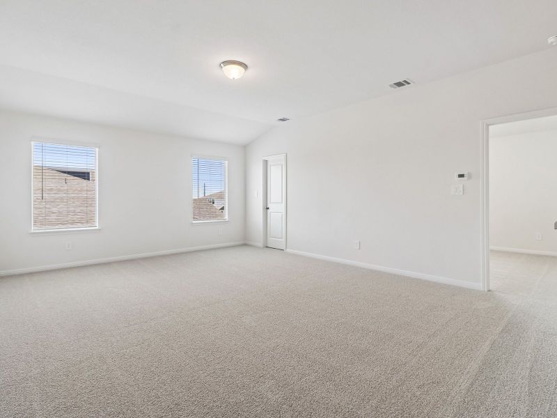 Spacious, unfurnished interior of a new home in Lakeside Meadows, Pflugerville (Image 12). Spacious, unfurnished interior of a new home in Lakeside Meadows, Pflugerville (Image 12).