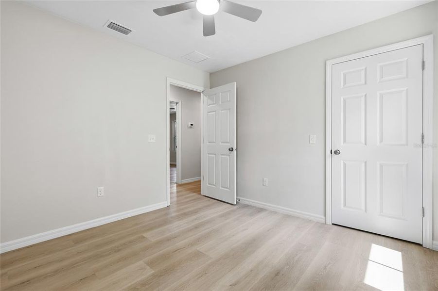 Spacious, unfurnished interior of a new home in , Gainesville (Image 17).