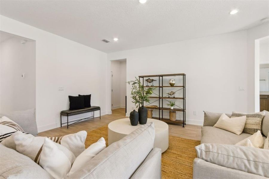 Furnished interior view inside a new home in Pirates Bluff, Yulee (Image 6).