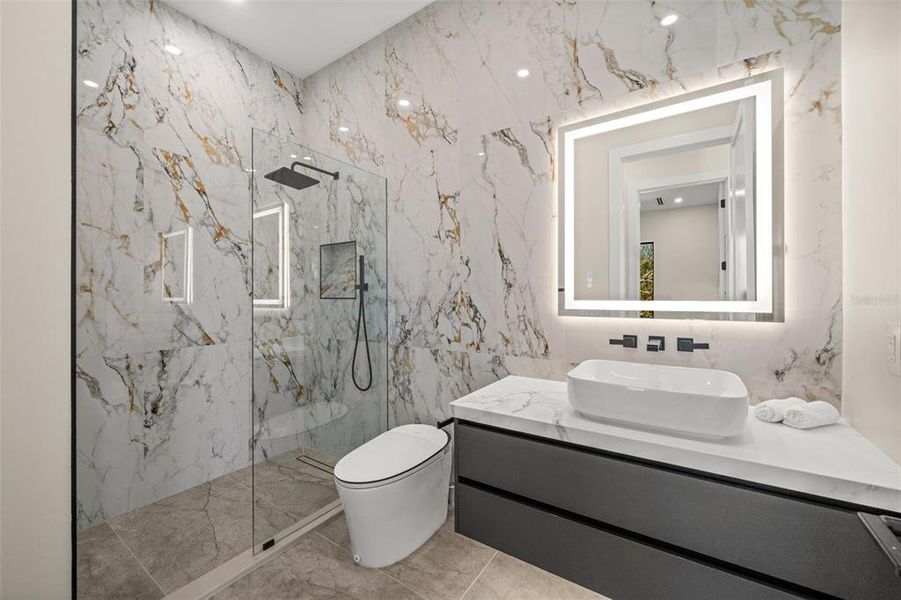 Furnished interior view inside a new home in , Sarasota (Image 6).