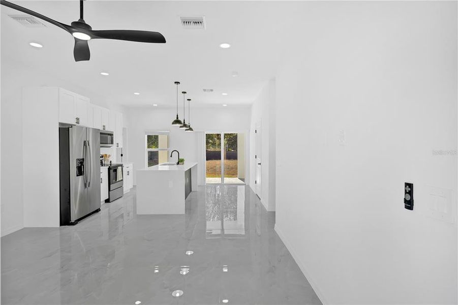 Spacious, unfurnished interior of a new home in , Punta Gorda (Image 32).