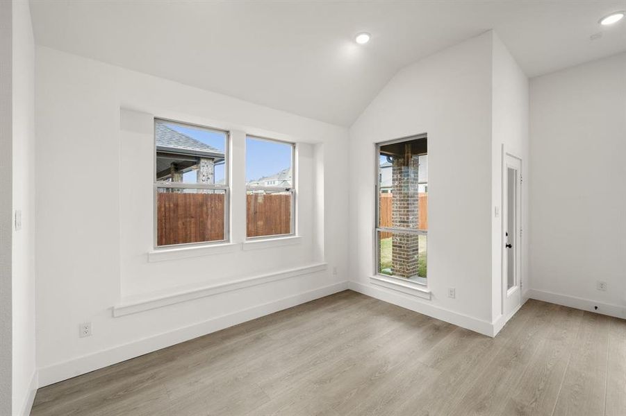 Spacious, unfurnished interior of a new home in Westside Preserve, Midlothian (Image 25).
