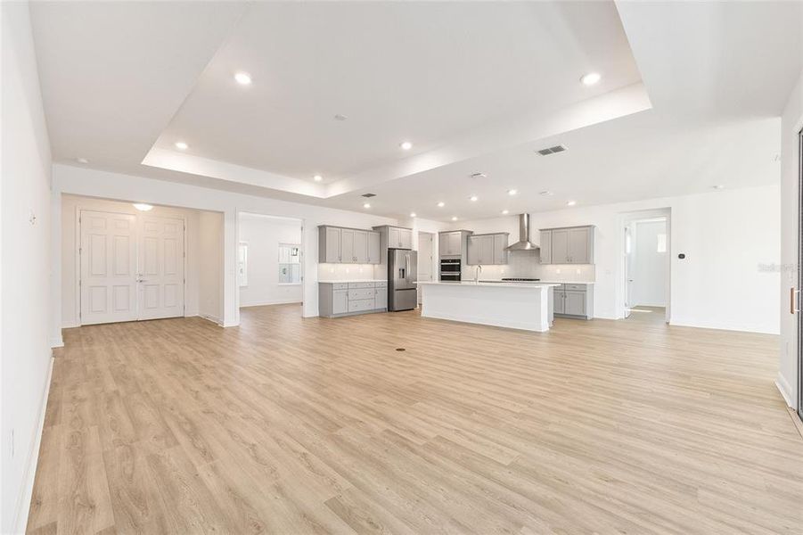 Spacious, unfurnished interior of a new home in , Ocala (Image 38).