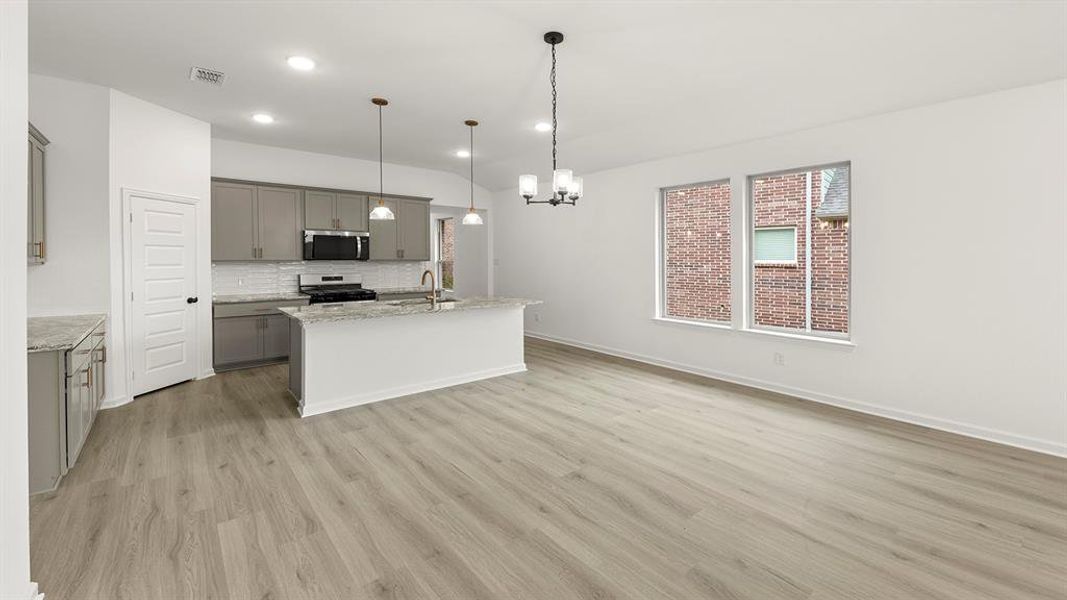 13. 1642 Gracehill - Dining