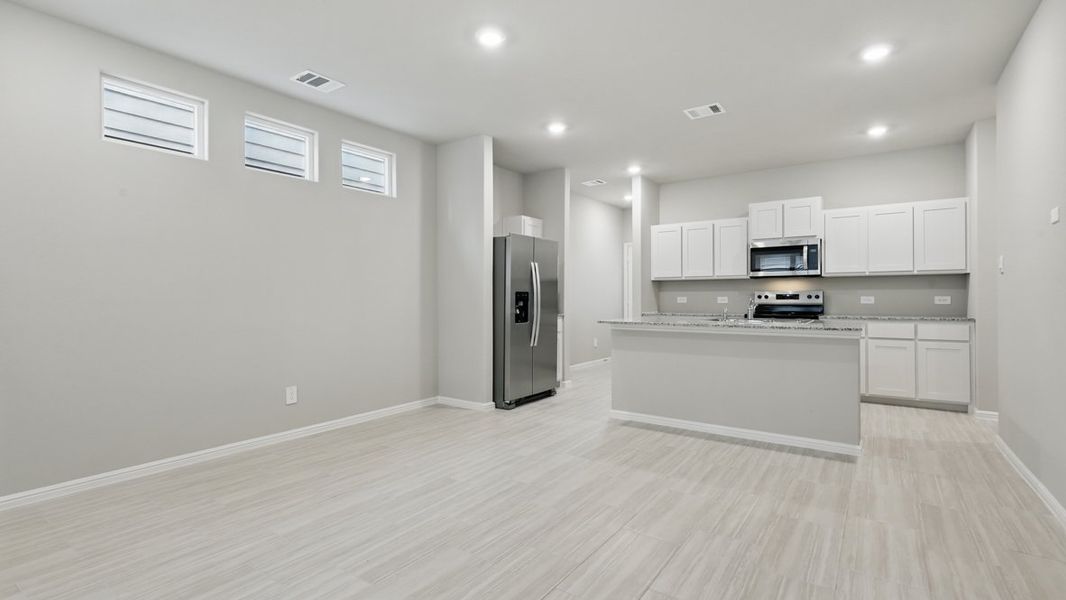 Spacious, unfurnished interior of a new home in Orchard Village, Fort Worth (Image 16). Spacious, unfurnished interior of a new home in Orchard Village, Fort Worth (Image 16).