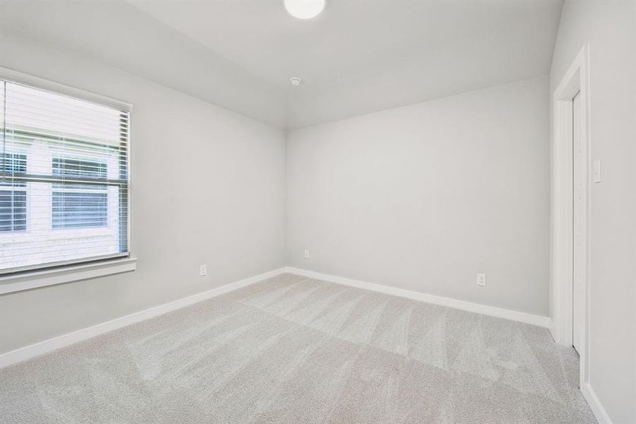 Spacious, unfurnished interior of a new home in Lakehaven, Farmersville (Image 22).