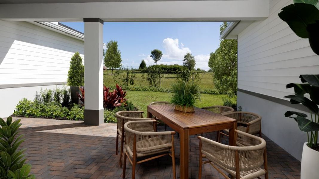 Broadleaf covered patio