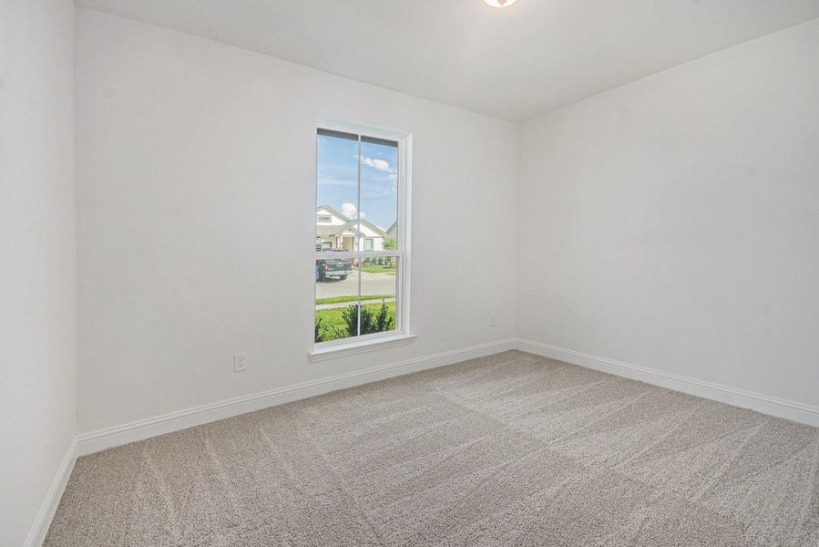 Spacious, unfurnished interior of a new home in Kiber Reserve, Angleton (Image 10).