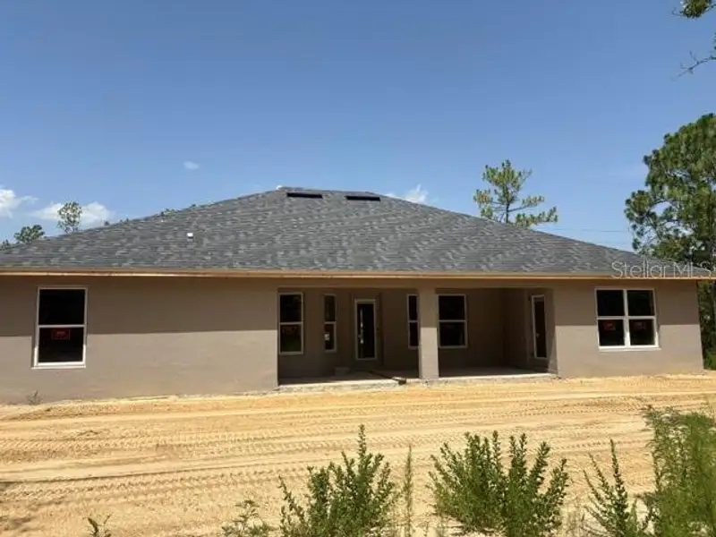 Exterior details and patio area of a home in , Ocala (Image 3).