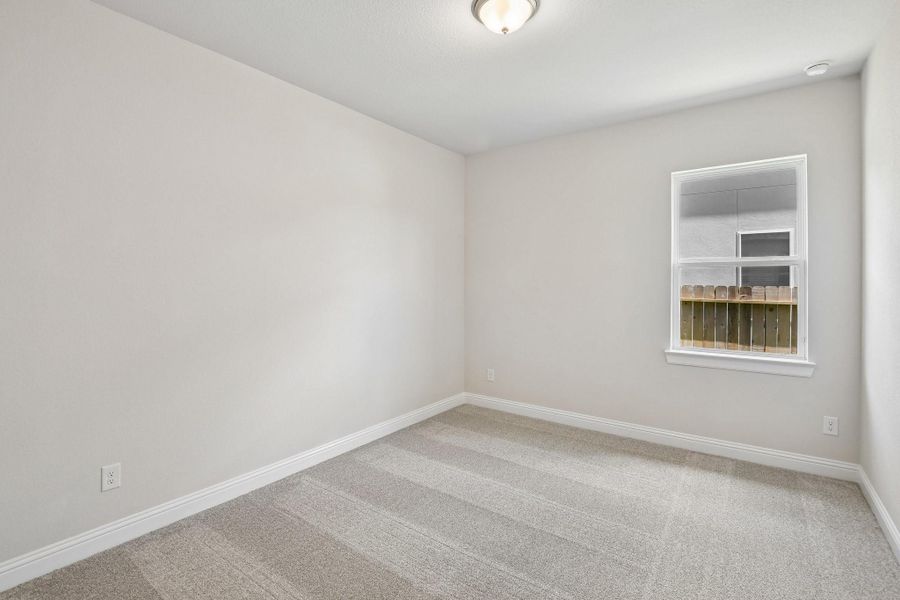 Spacious, unfurnished interior of a new home in Sienna 65', Missouri City (Image 25).