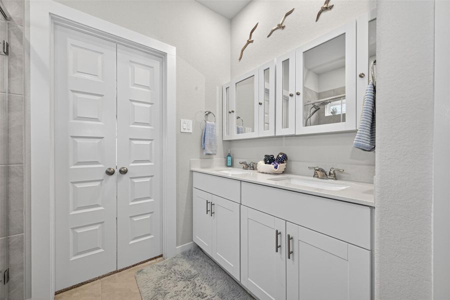 Furnished interior view inside a new home in Mavera, Conroe (Image 28). Furnished interior view inside a new home in Mavera, Conroe (Image 28).