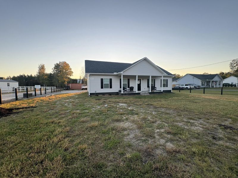 Exterior details and patio area of a home in , Holly Hill (Image 26).