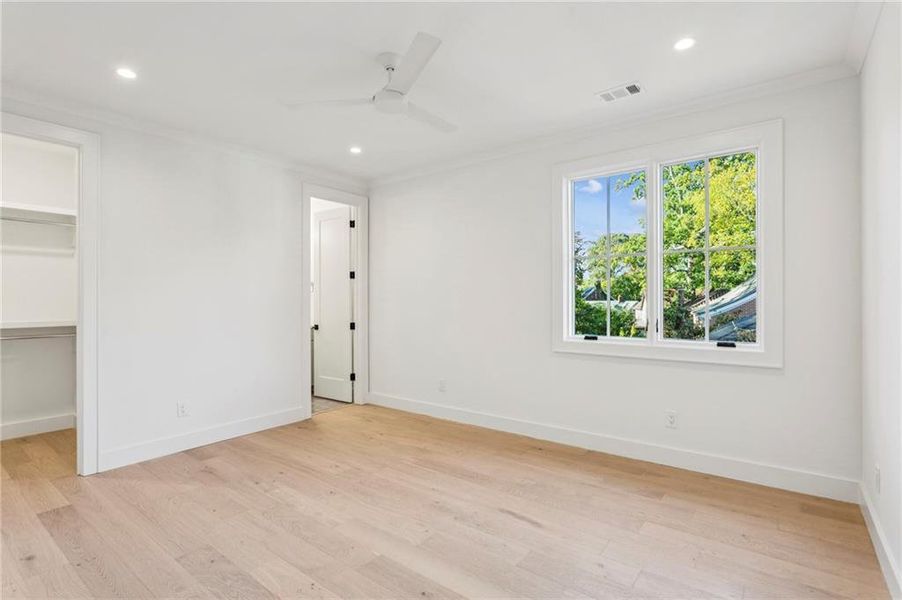 Spacious, unfurnished interior of a new home in , Atlanta (Image 22).