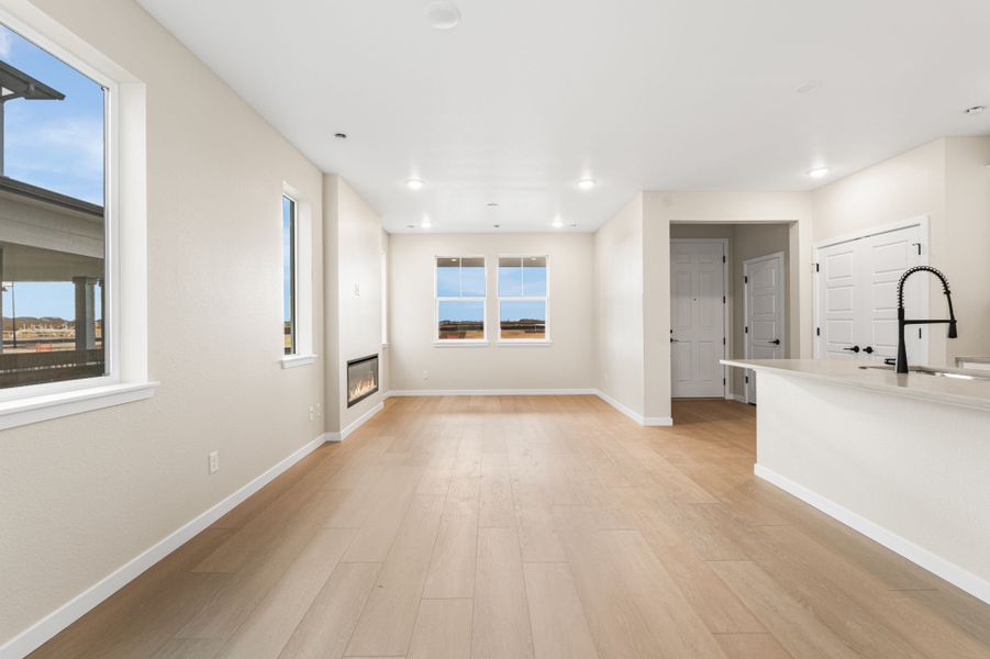 Spacious, unfurnished interior of a new home in Barefoot Village, Longmont (Image 17). Spacious, unfurnished interior of a new home in Barefoot Village, Longmont (Image 17).