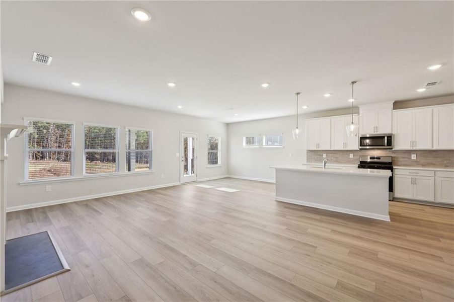 Spacious, unfurnished interior of a new home in Parkside at Grayson, Grayson (Image 22).
