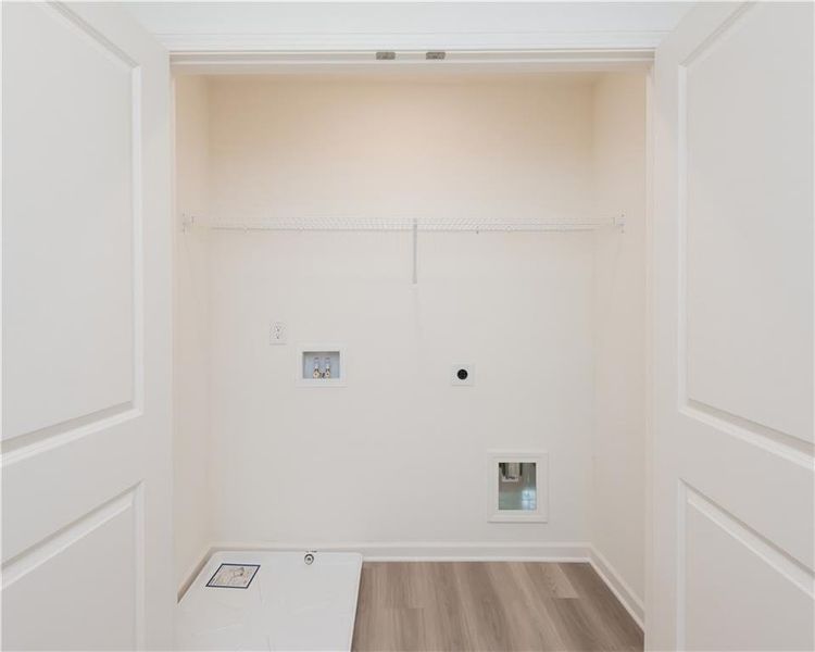 Spacious, unfurnished interior of a new home in Old Salem Crossing, Conyers (Image 20).