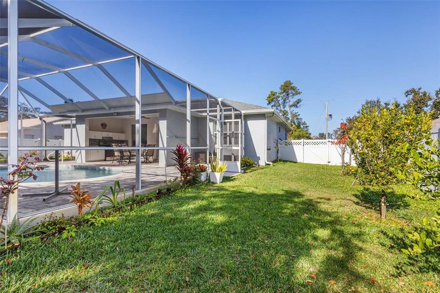 Exterior details and patio area of a home in , Palm Coast (Image 22).
