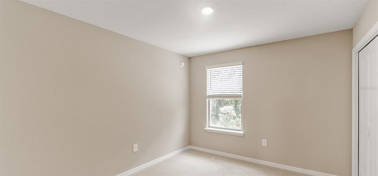 Spacious, unfurnished interior of a new home in , St. Cloud (Image 30).