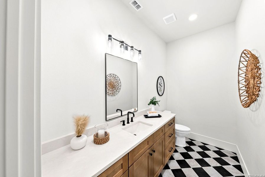 Furnished interior view inside a new home in , Boerne (Image 10).