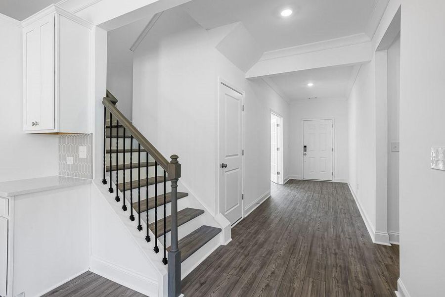 Spacious, unfurnished interior of a new home in Auburn Glen, Dacula (Image 16).