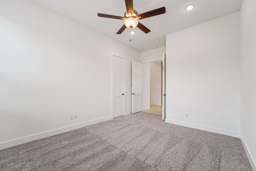 Spacious, unfurnished interior of a new home in Kresston, Montgomery (Image 35).