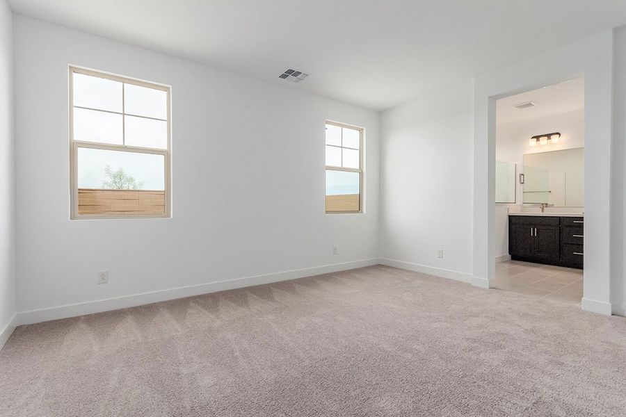 Spacious, unfurnished interior of a new home in Hawes Crossing, Mesa (Image 9). Spacious, unfurnished interior of a new home in Hawes Crossing, Mesa (Image 9).