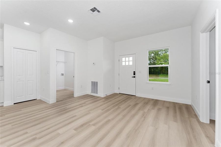 Spacious, unfurnished interior of a new home in , Citrus Springs (Image 29). Spacious, unfurnished interior of a new home in , Citrus Springs (Image 29).