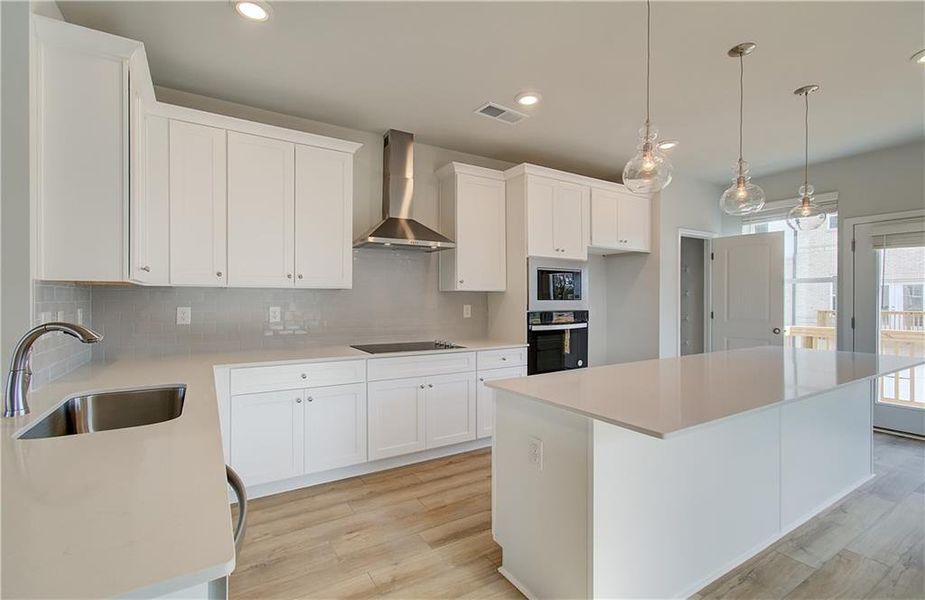 Furnished interior view inside a new home in Daybreak, Newnan (Image 8).
