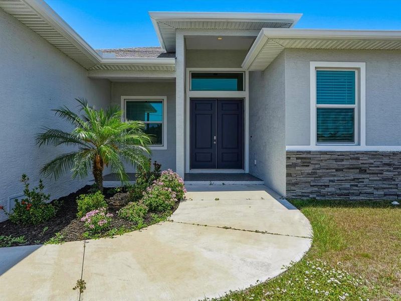 Exterior details and patio area of a home in , Rotonda West (Image 27). Exterior details and patio area of a home in , Rotonda West (Image 27).