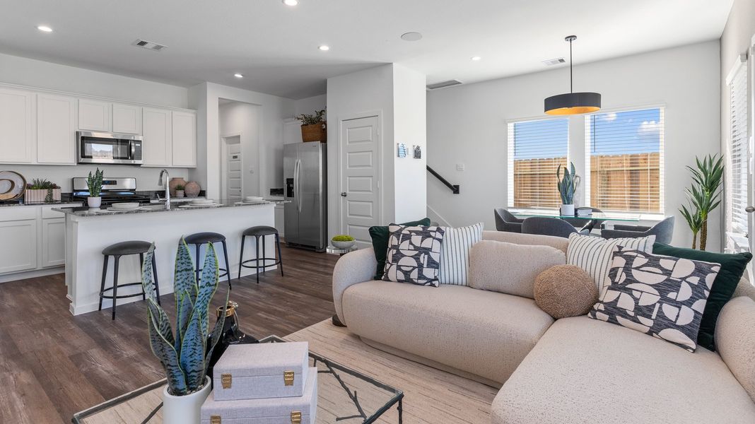 Representative furnished interior of a home built from the ASPEN by D.R. Horton in Legacy Village, Houston (Image 14). Representative furnished interior of a home built from the ASPEN by D.R. Horton in Legacy Village, Houston (Image 14).