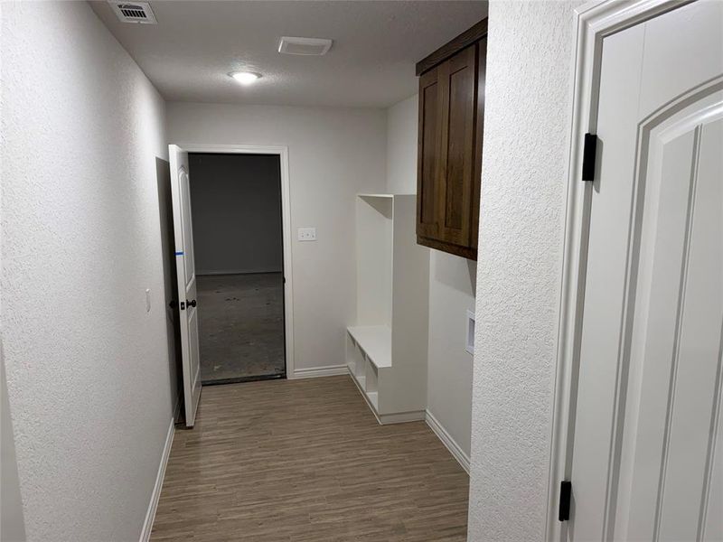 Spacious, unfurnished interior of a new home in , Springtown (Image 5).