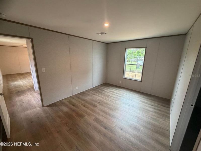 Spacious, unfurnished interior of a new home in , Interlachen (Image 12).