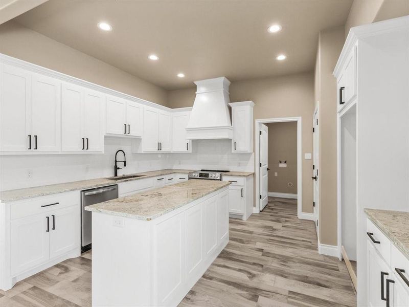 Furnished interior view inside a new home in , Granbury (Image 7).