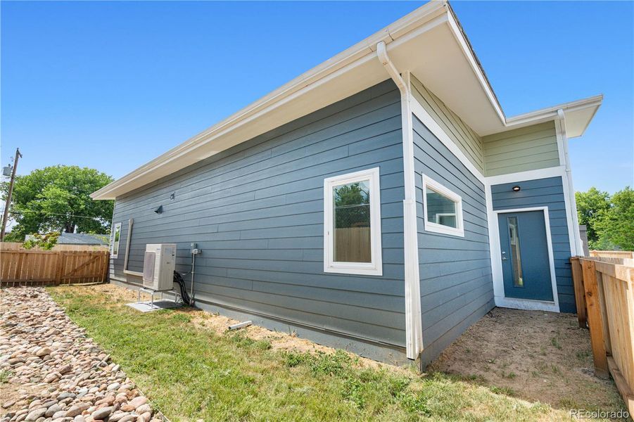 Front exterior of a new home in , Aurora, CO, highlighting curb appeal (Image 15).