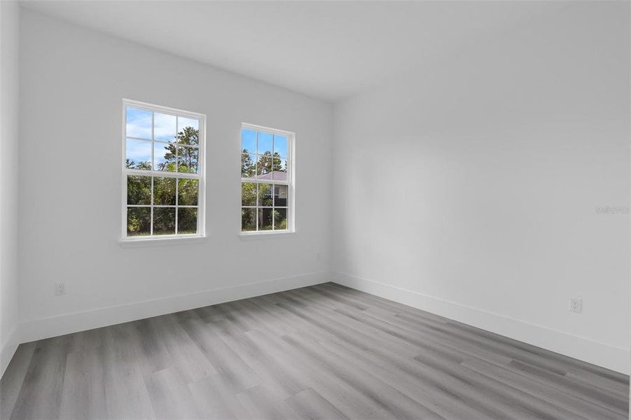 Spacious, unfurnished interior of a new home in , Ocala (Image 30).