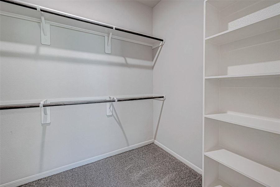 Spacious, unfurnished interior of a new home in Woodland Lakes, Houston (Image 24). Spacious, unfurnished interior of a new home in Woodland Lakes, Houston (Image 24).