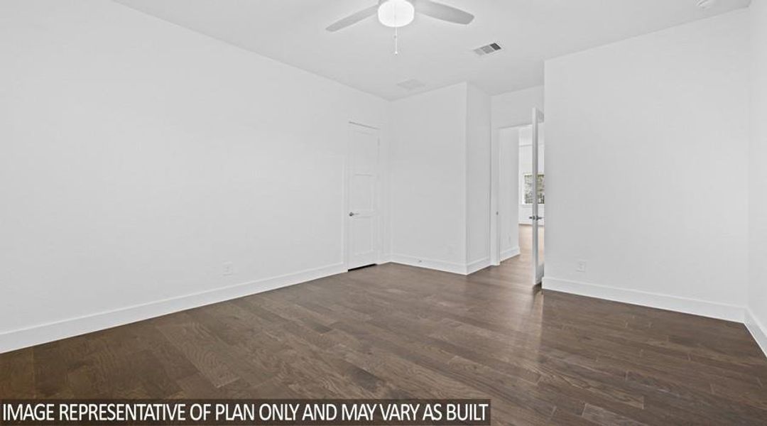Spacious, unfurnished interior of a new home in River Ranch Estates, Dayton (Image 8).
