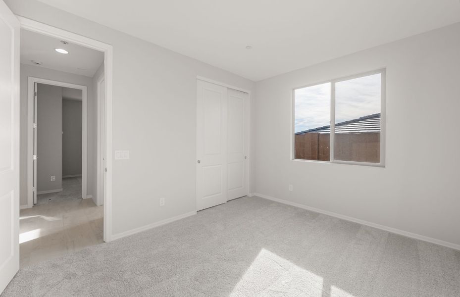 Spacious, unfurnished interior of a new home in Foothills at Northpointe, Peoria (Image 17).