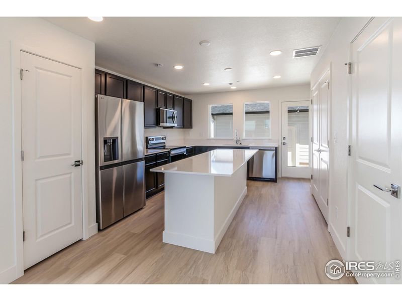 EXAMPLE PHOTO: KITCHEN