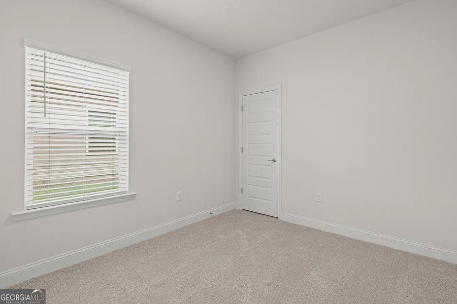 Spacious, unfurnished interior of a new home in Canterbury Villas, Carrollton (Image 25).