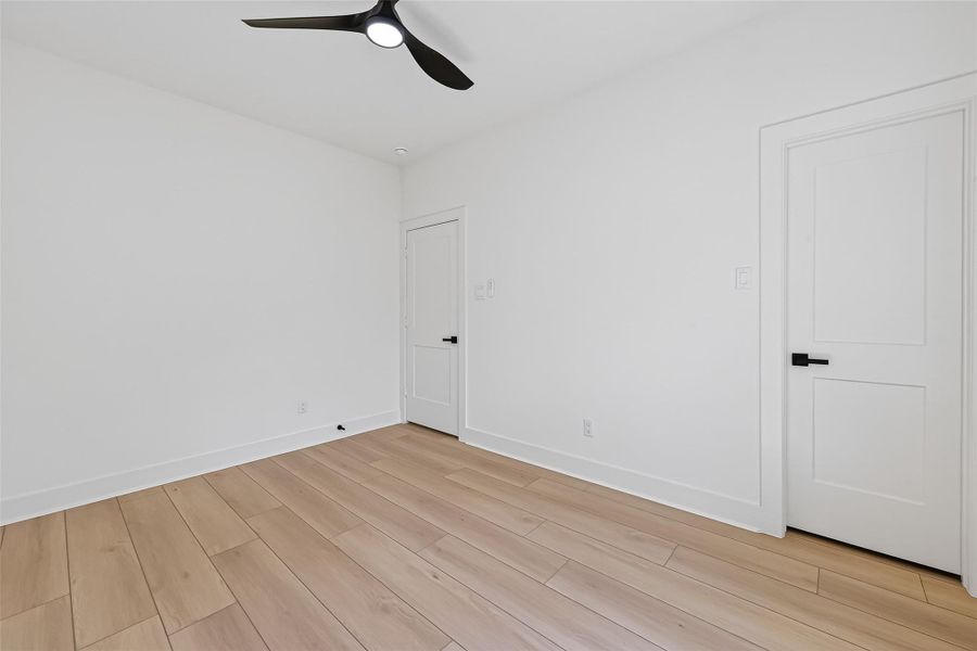 Spacious, unfurnished interior of a new home in , Houston (Image 28).