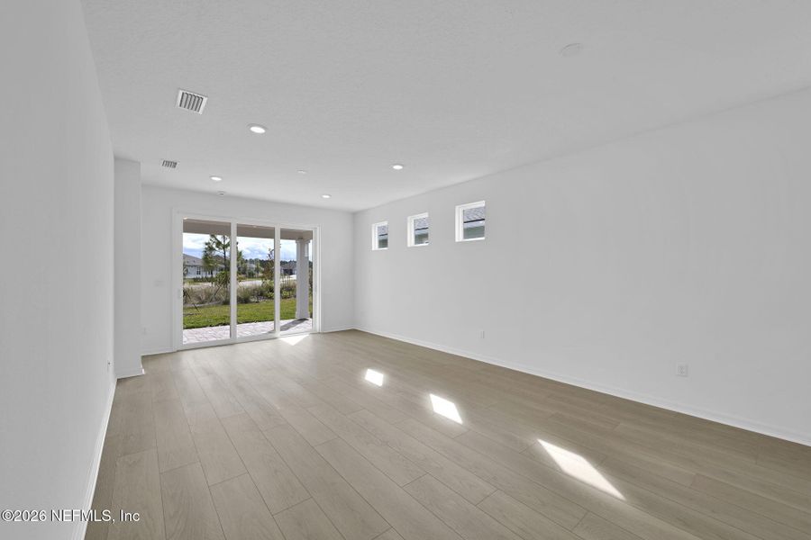 Spacious, unfurnished interior of a new home in Del Webb Wildlight, Yulee (Image 34). Spacious, unfurnished interior of a new home in Del Webb Wildlight, Yulee (Image 34).