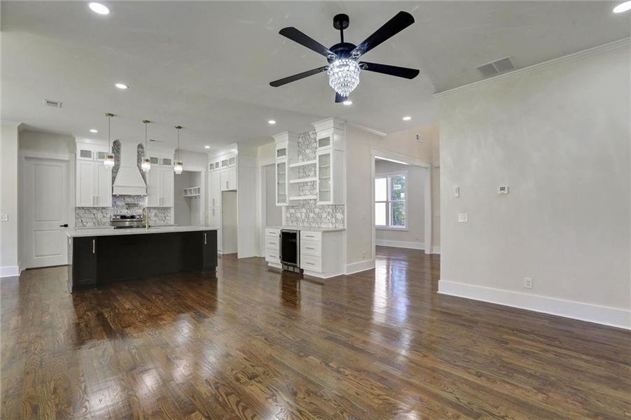 Spacious, unfurnished interior of a new home in , Snellville (Image 29). Spacious, unfurnished interior of a new home in , Snellville (Image 29).