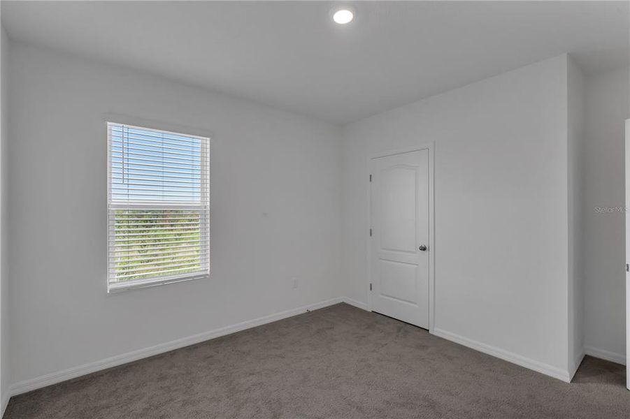 Spacious, unfurnished interior of a new home in , Lakeland (Image 34).