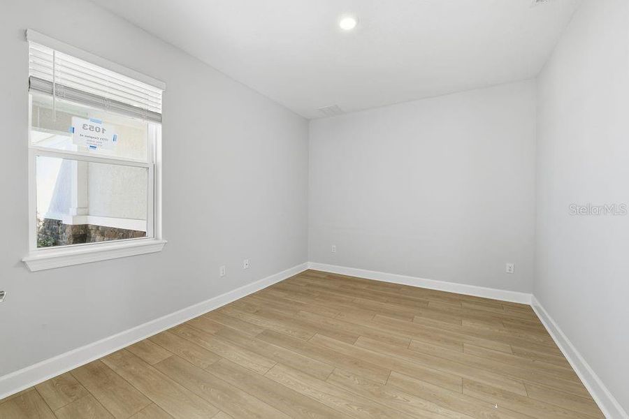 Spacious, unfurnished interior of a new home in Coasterra Community Group Page, Palmetto (Image 22).