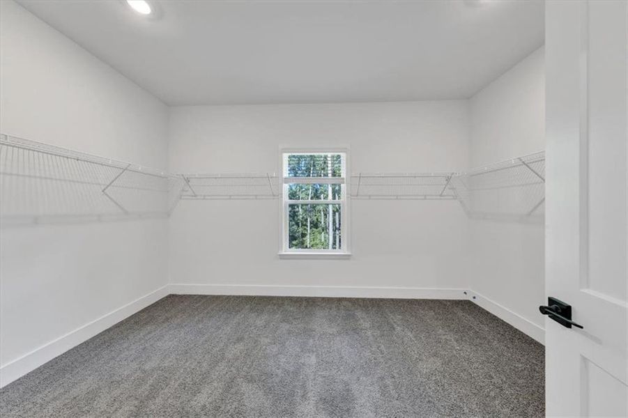 Spacious, unfurnished interior of a new home in Tuscany Hills, Douglasville (Image 33).