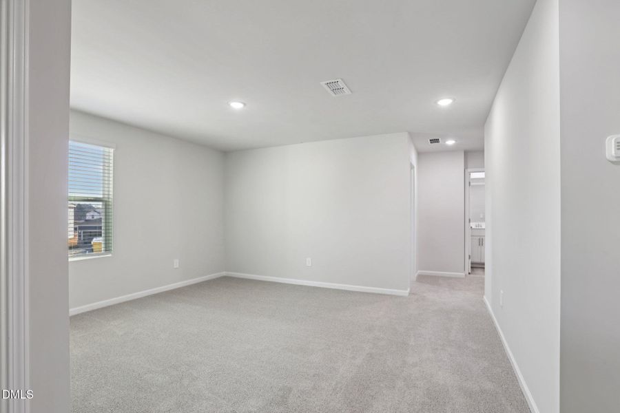 17-web-or-mls-Raleigh- River Glen-36 Hof