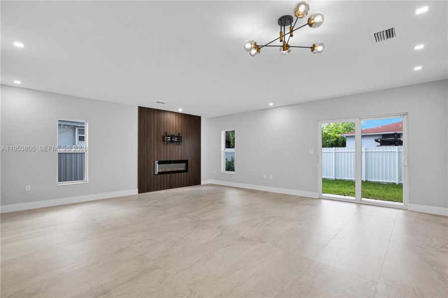 Spacious, unfurnished interior of a new home in , Miami (Image 24).