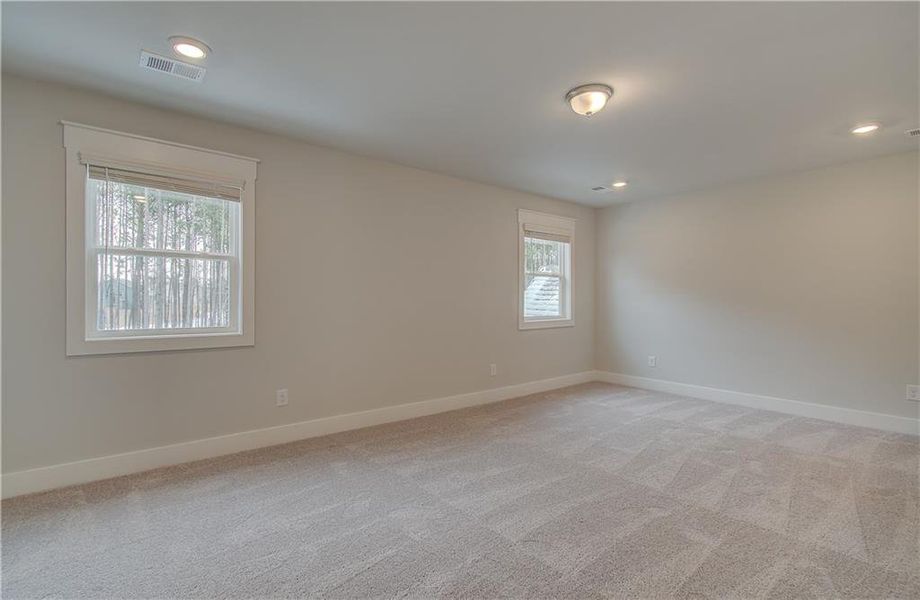 Spacious, unfurnished interior of a new home in , Senoia (Image 27).