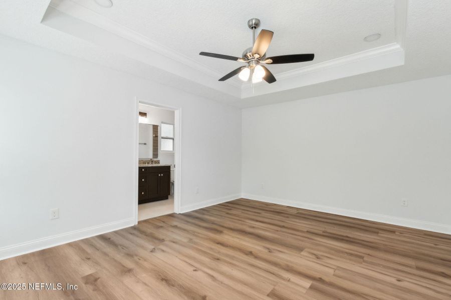 Spacious, unfurnished interior of a new home in , Jacksonville (Image 10).